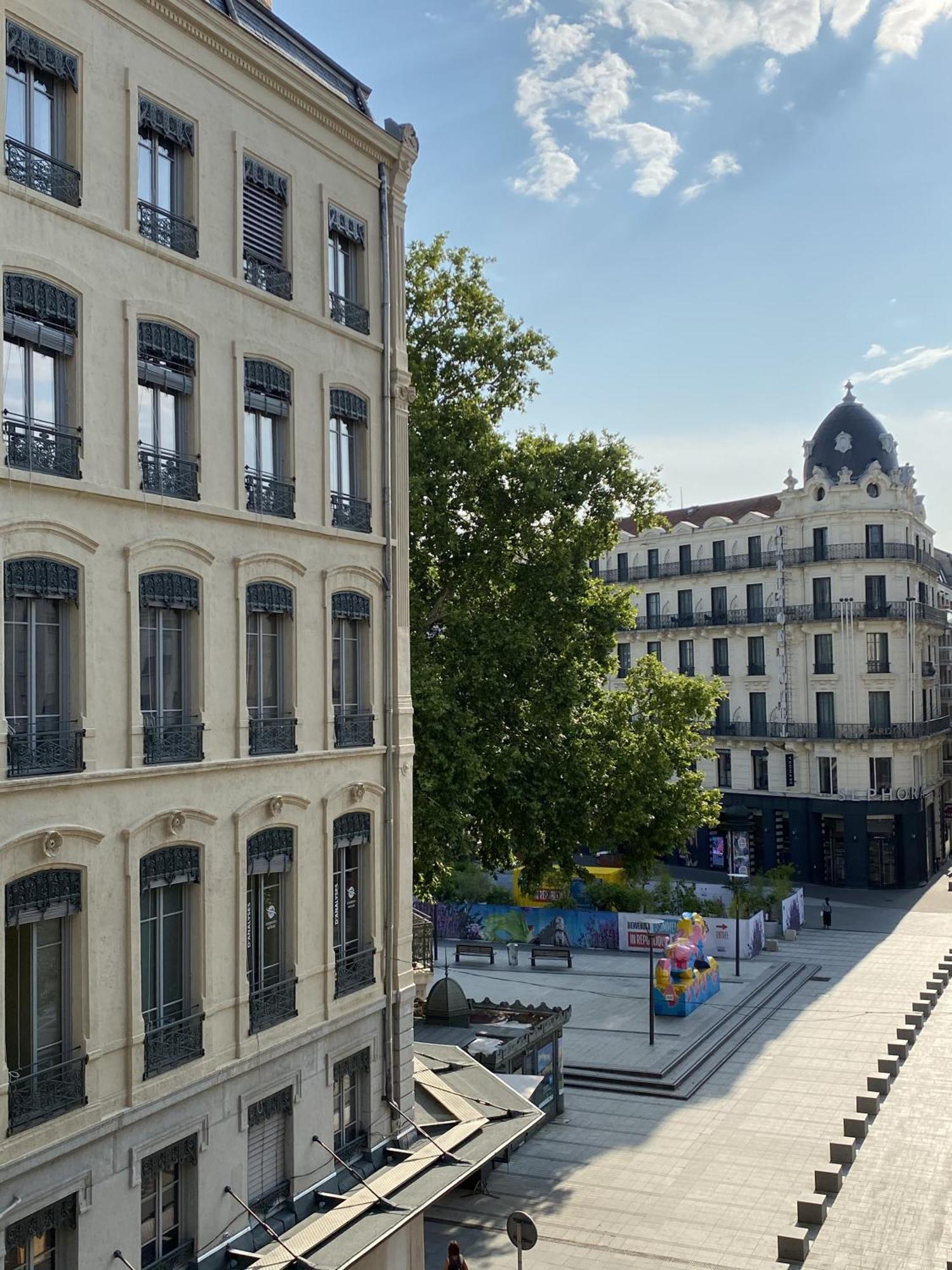 Appartement De Standing Pour 6 Refait A Neuf Lyon Dış mekan fotoğraf
